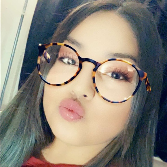 Meet your Posher, Rosa - Picture 1 of 1